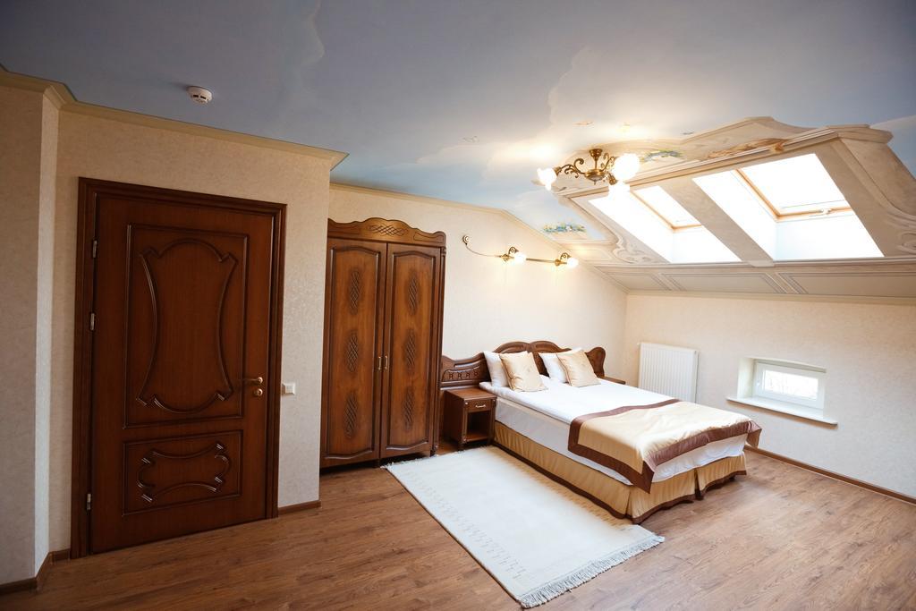 Mini-Hotel Guest House Inn Liov Exterior foto