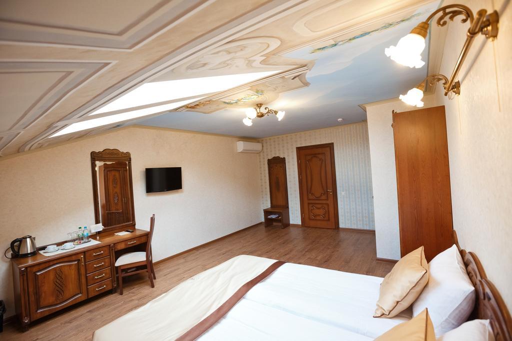 Mini-Hotel Guest House Inn Liov Exterior foto