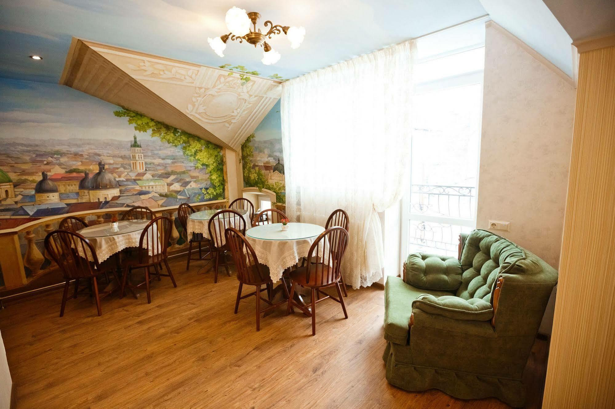 Mini-Hotel Guest House Inn Liov Exterior foto